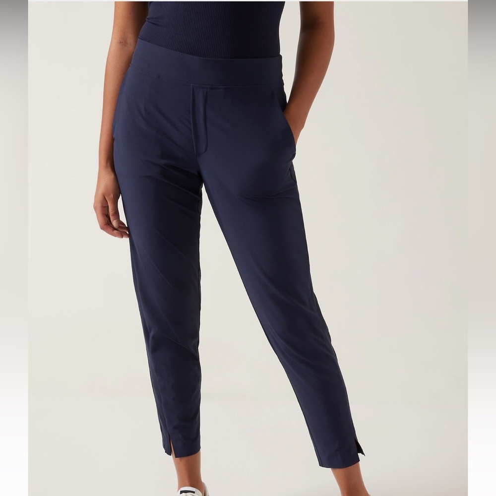 Athleta Blue Tailor Fit Brooklyn Ankle Pull On Pants Size 6